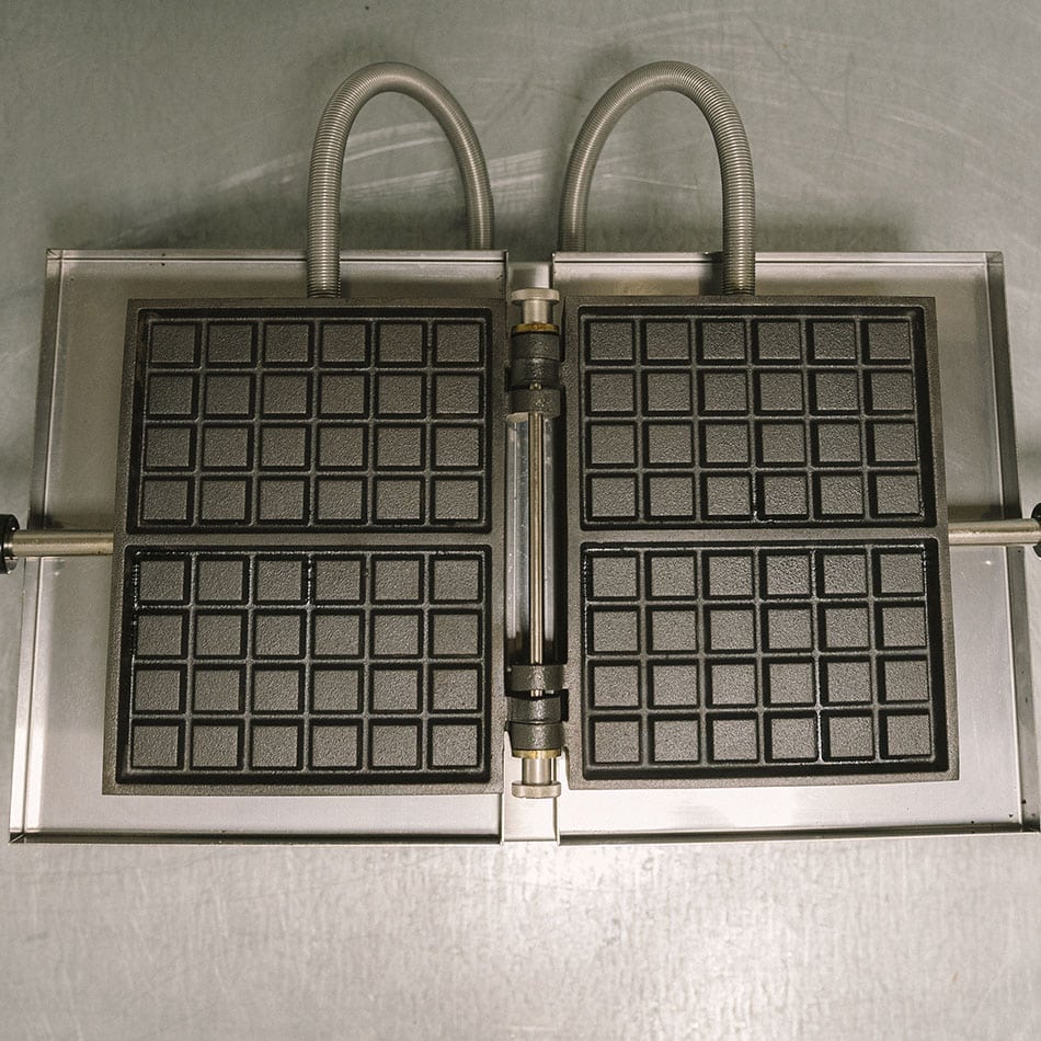 Fers de gaufrier fourré Krampouz dans une cuisine professionnelle